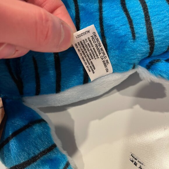 Aurora Destination Nation Tiger Shark 14" Plush NWT - Picture 10 of 10